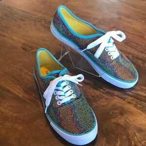 Joe Boxer Rainbow Knit Textured Sneakers